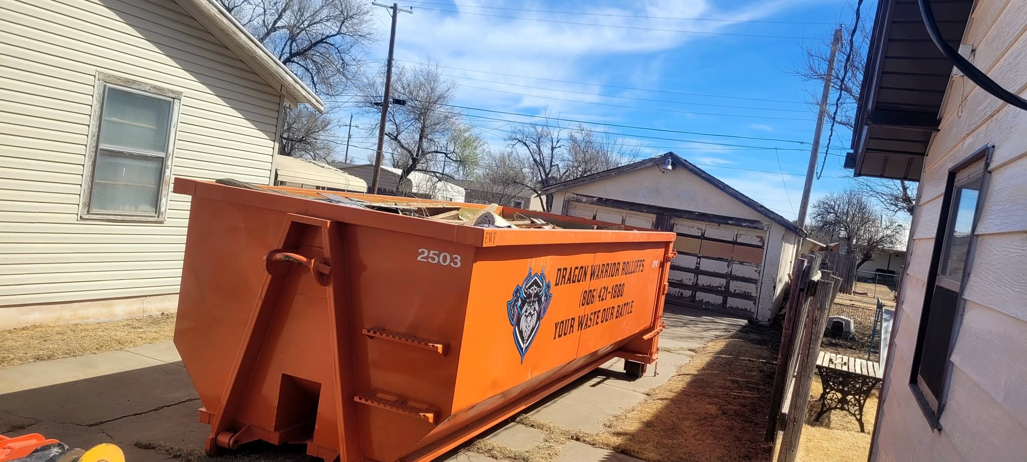 25 yard roll off dumpster from Dragon Warrior Rolloffs in Memphis TX